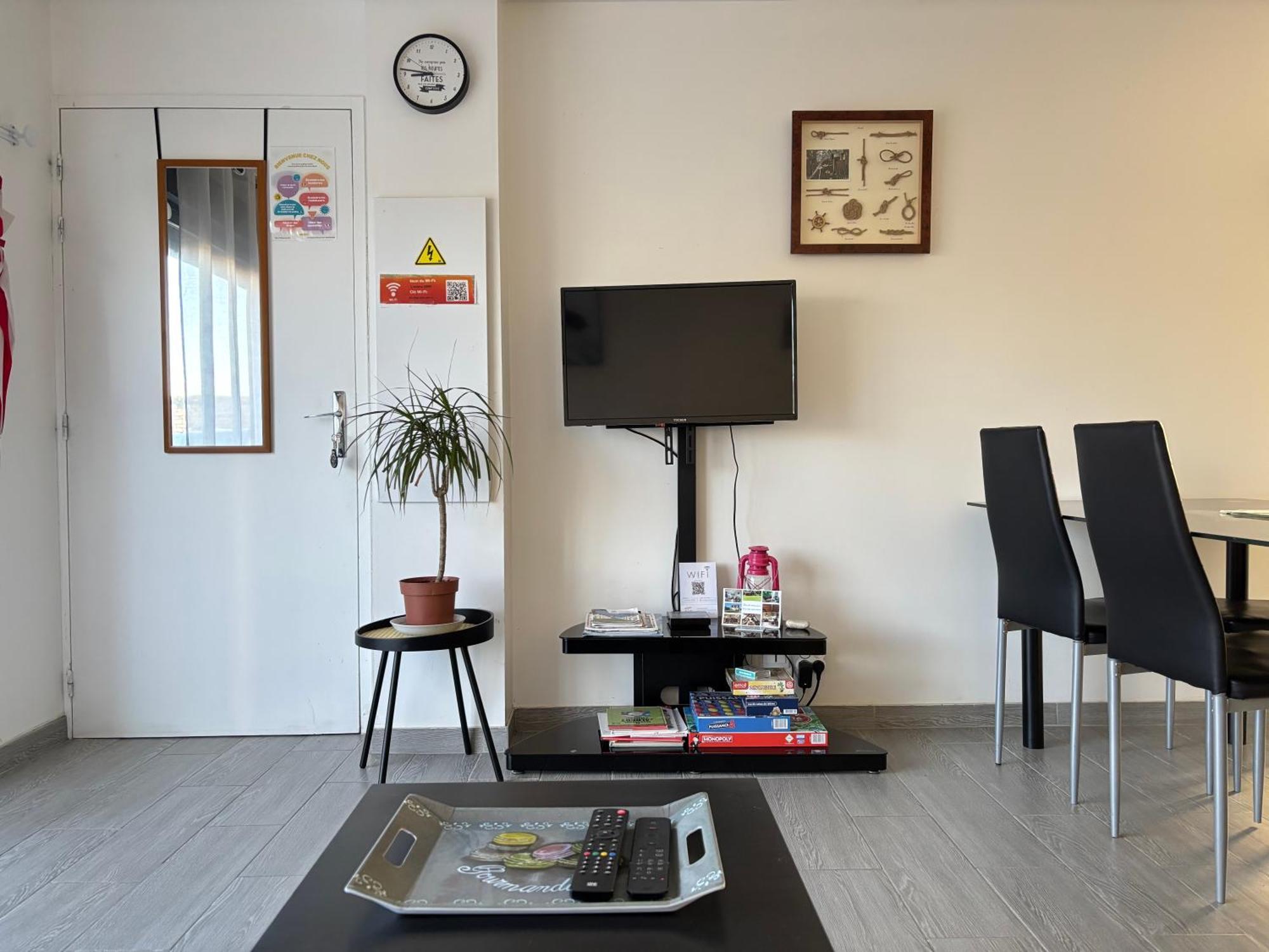 La Brise Marine Maison Renovee Cour Fermee Et Terrasse 800 M Plage Omaha Beach Avec Table De Ping Pong Proche Port En Bessin Vierville-sur-Mer Ngoại thất bức ảnh