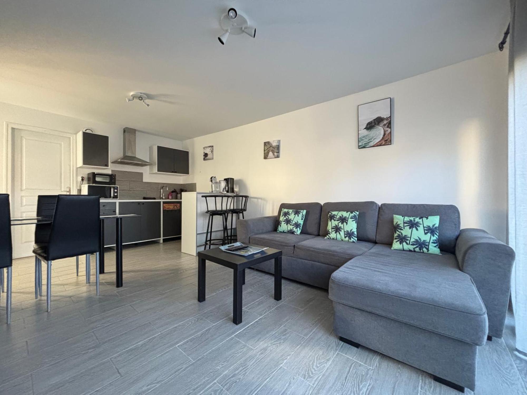 La Brise Marine Maison Renovee Cour Fermee Et Terrasse 800 M Plage Omaha Beach Avec Table De Ping Pong Proche Port En Bessin Vierville-sur-Mer Ngoại thất bức ảnh